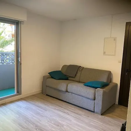 Pour 2 Personnes, Piscine, Sur Port Apartment Gruissan